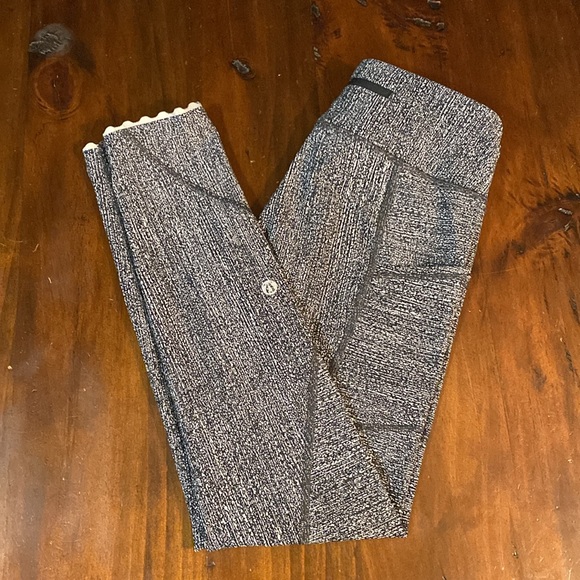 lululemon athletica Pants - LULULEMON REFLECTIVE YOGA PANTS🍋